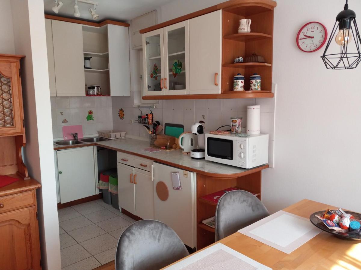 Lovely 2-Bedroom Appartment With Free Parking Dobrova Dış mekan fotoğraf